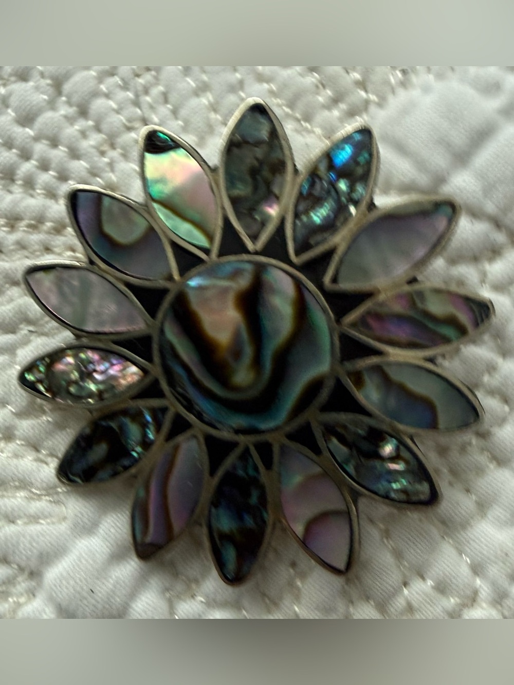 Mexico Alpaca Abalone Daisy Floral Iridescent Vintage Silver-tone Brooch